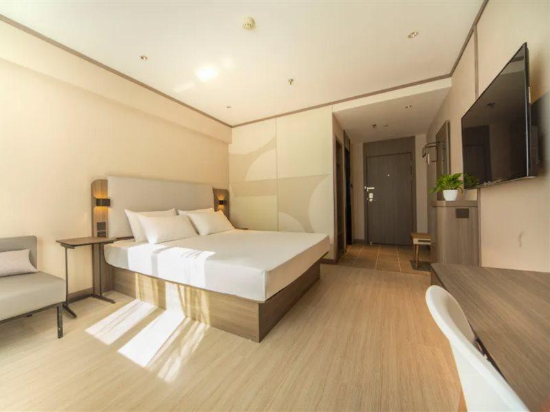 Hanting Hotel Shenyang Sujiatun Railway Station Exterior foto